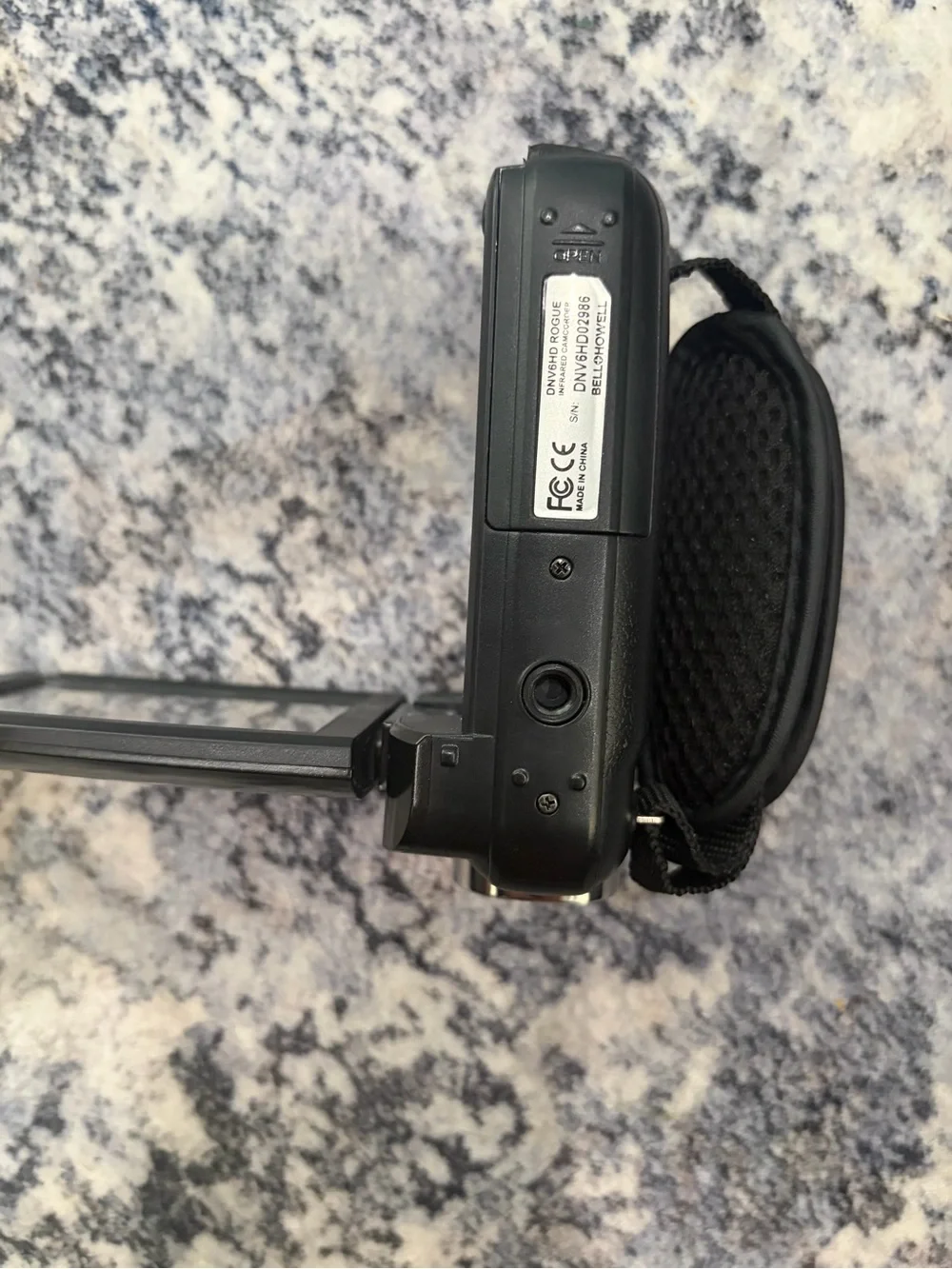 Bell + Howell DNV6HD Rogue HD Camcorder - Parts /AS IS Missing battery